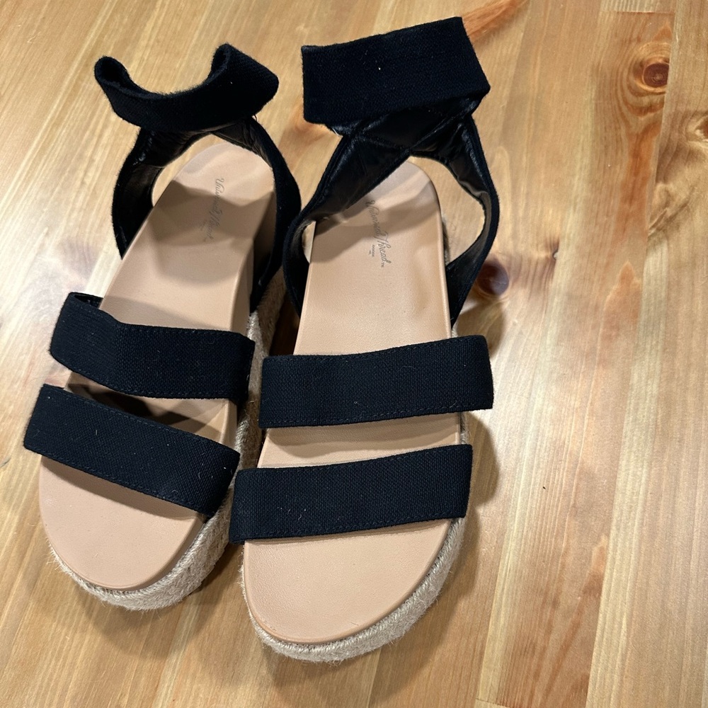 Universal Thread Black Espadrille Sandals
